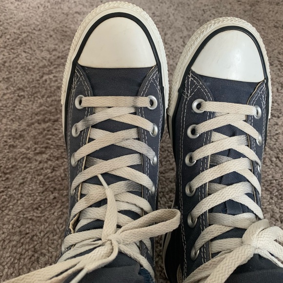 Navy High-Top Converse - Picture 2 of 6